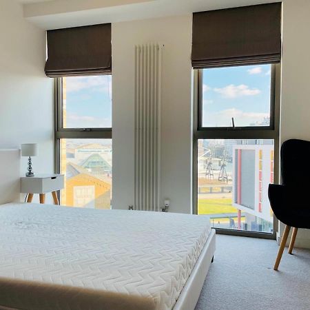 Royal Wharf Apartments London Luaran gambar
